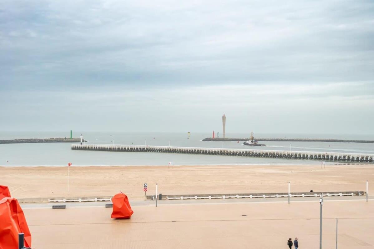 Marvelous With A Stunning View And Garage Appartement Ostende