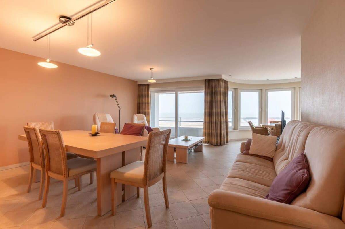 Marvelous With A Stunning View And Garage Appartement *